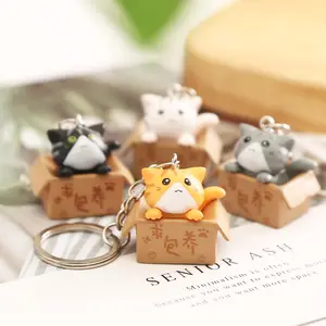 Sevimli küçük kutu kedi anahtarlık kadın erkek Kawaii yavru araba anahtarlık moda mektup anahtarlık hayvan figürlü mücevherat arkadaş yıldönümü hediyesi