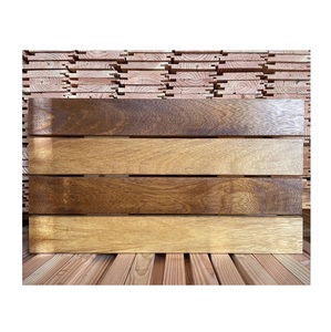 Planches de bois dur d'Iroko africain séchées au four pour portes, fenêtres et projets de menuiserie - Product Image 1