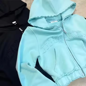 Traje de gimnasio y ocio para mujer de alta calidad Sudadera con capucha recortada personalizable y pantalones de Jogger con técnicas impresas para el invierno - Product Image 5