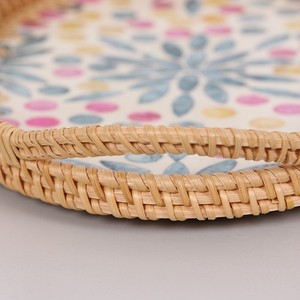 Plateau de service ovale en nacre écologique avec incrustations en rotin, design multicolore pour l'hôtellerie, le stockage, les aliments, les boissons, le café - Product Image 3