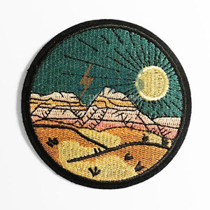 Patch brodé personnalisé sur mesure en gros, nouvelle arrivée, vente chaude, patch brodé adhésif avec bordure Merrow - Product Image 4
