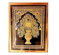 Décoration murale en broderie Zari pour la maison, motif de vase floral en résine et tissu de coton, art de la broderie pour la décoration de la pièce