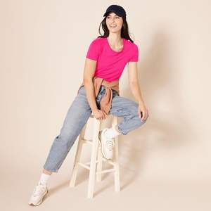 T-shirt d'été pour femmes Serene, doux, respirant, ample, fluide, extensible, écologique, coupe ajustée, toucher doux - Product Image 4