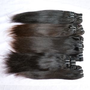 Extensiones de cabello humano indio alineado con cutícula virgen cruda Paquetes rectos de cabello humano vietnamita sin procesar natural - Product Image 1