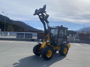 Minicargadora JCB 403 AGRI lista para usar, carga nominal de 5 toneladas, modelo 4CX, bomba hidráulica Kyb, motor, rodamiento de Motor, caja de cambios, cargadora de Tractor - Product Image 4