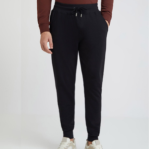 Pantalon de survêtement vierge 100 polyester pour hommes Fabricant OEM Vêtements de sport de haute qualité avec vente en gros en vrac - Product Image 4