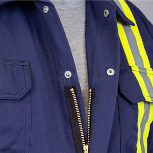 ชุดคลุมกันไฟสำหรับผู้ชายชุดยูนิฟอร์มเพื่อความปลอดภัยชุดทำงานกันไฟ - Product Image 2