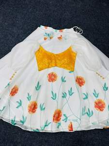 Diseñador nupcial Haldi especial Lehnga Choli para ropa de fiesta Impresión digital multicolor boda Lehenga Choli para mujer al por mayor - Product Image 5