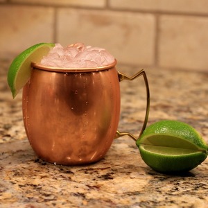 Mug en cuivre martelé en acier inoxydable, Mug Moscow Mule martelé avec poignée, Vente en gros - Product Image 2