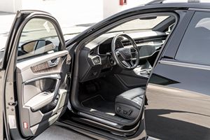 2022ออดี้ A6 V6เทอร์โบชาร์จเจอร์ออปติกทั้งหมด AWD แพ็คเกจออปติกสีดำส่วนใหญ่ไม่มีการดัดแปลง