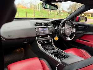 JAGUAR XE 2017 USADO, Volante a la Izquierda/Derecha - Product Image 5