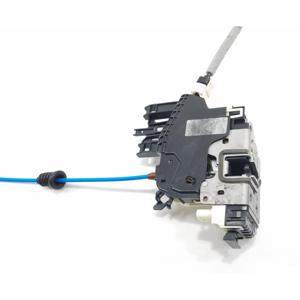 Serrure avant gauche MERCEDES Série GLA A1667200135 (13>) - Product Image 3