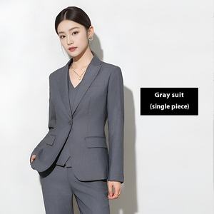 Costume professionnel pour femme 2025 – Gris uni, col blanc, fermeture boutonnée simple, pantalon taille haute – Idéal pour le bureau et les trajets quotidiens - Product Image 1