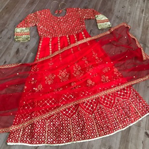 Ropa de fiesta de la mejor calidad, vestido ANARKALI de COLOR negro, venta al por mayor, tela de GEORGETTE, en compra, ROYAL EXPORT - Product Image 4