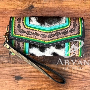 Pochette élégante Portefeuille en cuir de fourrure de vachette Multi Uses Western Leather Handled Carving Embrayages For Women's Multi Uses - Product Image 1