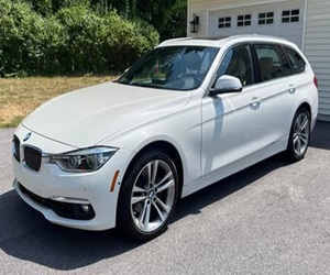 BMW 330i xDrive Sports Wagon 2017, Tracción en las Cuatro Ruedas, Sin Modificar - Product Image 1
