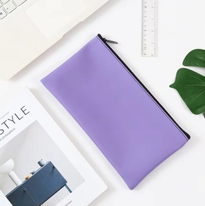 Accepter Sac de rangement multifonctionnel personnalisé avec logo imprimé portable en cuir PU multicolore Sac unisexe Portefeuilles durables - Product Image 5