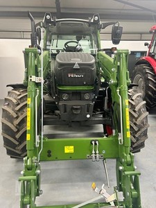 NOUVEAU 2024 FENDT 211 VARIO TRACTOR - Product Image 2