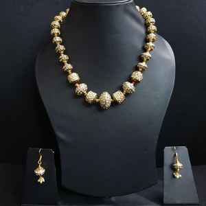 White Stone Jadau Fine Jewelry Set Incluye collar y pendientes - Product Image 4