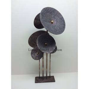 La fábrica más demandada, venta al por mayor, escultura llamativa de Color negro, estatua decorativa de Mesa para el hogar y la Oficina a precio barato - Product Image 1