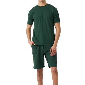 Conjunto de camiseta y pantalones cortos de verano de 2 piezas, ligero, con logo personalizado, de algodón transpirable, cuello redondo, para hombre. - Product Image 1