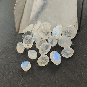 20 pièces de pierre de lune arc-en-ciel naturel 10x8mm à 14x12mm facette ovale 75.25 Cts Iroc ventes bleu feu pierre de lune pierres précieuses coupe US $43 - Product Image 5