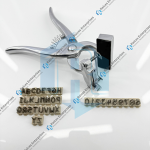 Pince de marquage de tatouage vétérinaire applicateur d'identification d'animaux de haute qualité pour l'insémination de lapin et de petit bétail - Product Image 4