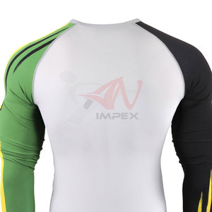 Tendance du moment : Rashguard à manches longues pour homme, tissu extensible et flexible, chemise de sport - Product Image 4