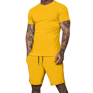 Conjunto de camiseta y pantalones cortos personalizados al por mayor de algodón transpirable, conjunto de dos piezas de verano para hombre a precio barato para hombre, conjunto corto para correr de 2 piezas para hombre - Product Image 4