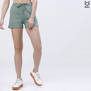 Short de sport d'été pour femmes en gros short de sport de yoga respirant léger coupe-vent fermeture à cordon de serrage à séchage rapide - Product Image 4