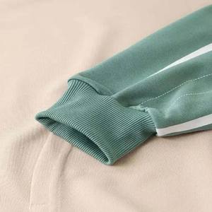 2025 personnalisé pas cher nouveau Design OEM 100% coton pull couleur unie logo personnalisé Style Unique vêtements d'hiver sweat pour les femmes - Product Image 3