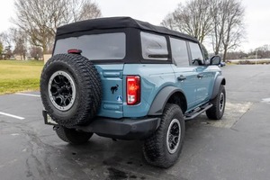 Vehículo Usado Limpio de 2022, Ford Bronco Big Bend, Volante a la Izquierda/Derecha, Entrega Rápida Disponible - Product Image 5