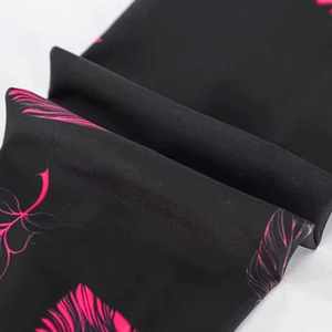 Nuevas Mangas de Béisbol Negras con Diseño de Plumas Rosas, Compresión de Spandex, Refrigerantes, Transpirables, Protección UV, Pedido al por Mayor - Product Image 5