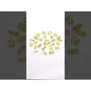Saphir Jaune Naturel Grade AAA de Bangkok, Taille Émeraude, Créé en Laboratoire, Octogones Calibrés 3x5mm & 4x6mm, Couleurs Rouge & Vert - Product Image 3