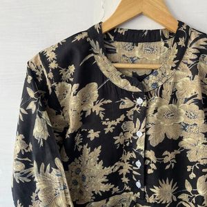 ชุดเดรสผ้าฝ้ายอินเดียทำด้วยมือพิมพ์ลายดอกไม้กระโปรงวงกลมพร้อมเสื้อเบลาส์ยาว - Product Image 2