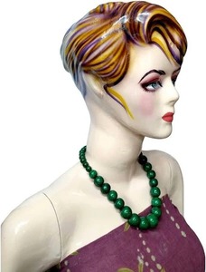 Collier pendentif en résine transparente de fournisseur indien pour les fêtes, les sorties nocturnes et les célébrations de vacances, disponible à bon prix - Product Image 2