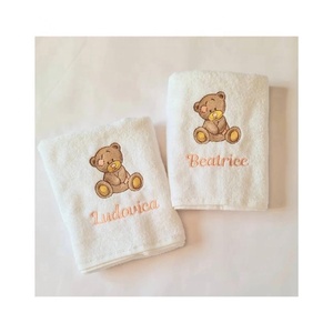 Nombre personalizado Simple blanco Teddy bordado ecológico 100% algodón orgánico absorción de agua Modelo de Golf 2024 toallas de baño - Product Image 1