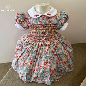 Ensemble de robes évasées pour filles en coton doux, design personnalisé, fabriqué au Vietnam par MITEXCO, un fournisseur de confiance. - Product Image 1