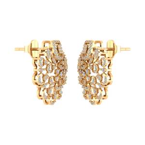 Mejora tu joyero con pendientes de moissanita chapados en oro y plata para mujer que ofrecen elegancia todos los días - Product Image 1