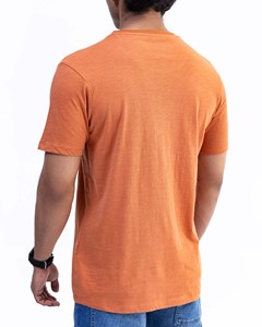 เสื้อยืดผู้ชาย OEM 220 GSM ผ้าฝ้ายออร์แกนิค 100% แบบถัก แขนสั้น ทรงปกติ ใส่สบายในฤดูร้อน ป้องกันรอยยับ และแห้งเร็ว - Product Image 4