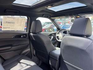 Usado Clean 2025 Mitsubish-i eclips-e Cross SEL Sport Utility 4D - Product Image 5