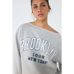 Sudadera Brooklyn de Corte Cómodo - Product Image 3