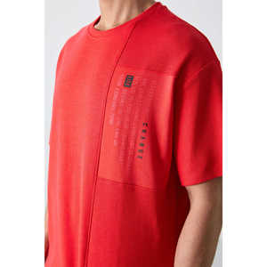 Tommylife เสื้อยืดคอกลมสำหรับผู้ชายพิมพ์ลายขนาดใหญ่88338 Fiesta-Fiesta - Product Image 4