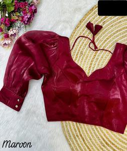 Fantaisie indienne beau ballon desgine coutures lourdes crochets rembourrés à la main avec un chemisier doux et soyeux et de fête. - Product Image 1