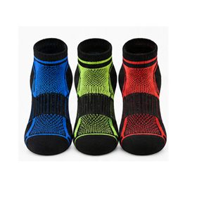 Vente en gros de chaussettes de sport professionnelles pour hommes de qualité supérieure, fines, 100% coton, respirantes, antidérapantes, pour l'entraînement au football - Product Image 5