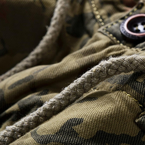 2025 hommes fait à la main 100% coton décontracté Cargo Shorts multi-poches motif solide doux au toucher extérieur Street Wear OEM Service - Product Image 2