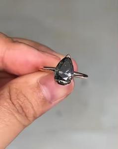 Bague de fiançailles en diamant Moissanite originale grise Ensemble de lunette en or certifié VS2 Bague de mariage bride coupe poire - Product Image 5