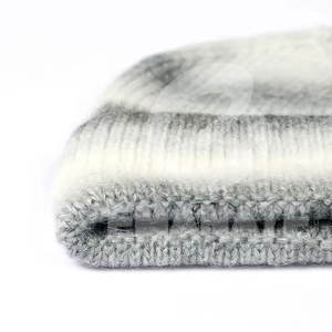 Bonnet Jacquard Style Urbain Tendance pour Femme – Confortable, Extensible, Design Personnalisable, Chaud, Respirant, Imperméable pour l'Extérieur - Product Image 4