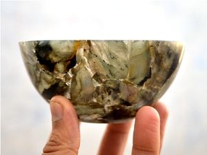 Bol de pierres précieuses en labradorite naturelle sculptée à la main de qualité supérieure Rare Spectrolite Stone Home Decor Meditation Crystal Chakra Flashy Premium - Product Image 5