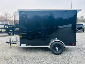 Nous vendons avec 1 an de garantie Achetez 2024 United Trailers 7x16 TA Remorque de transport fermée bleu électrique en vente Remorques de camion pas chères - Product Image 2